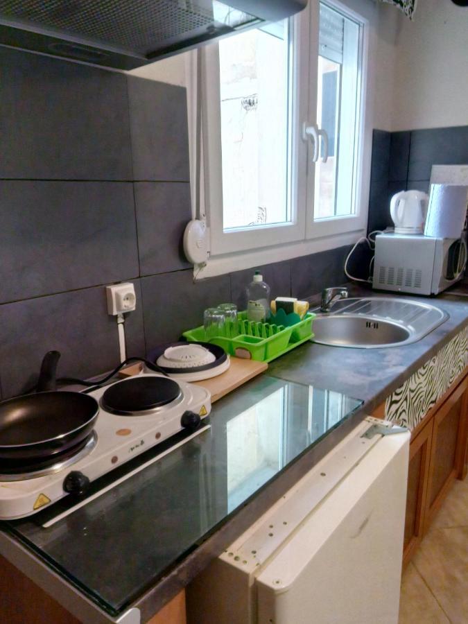 Prime Location Bright Studio City Center Super 5G Wifi 200Mbps With32"Tv Салоніки Екстер'єр фото