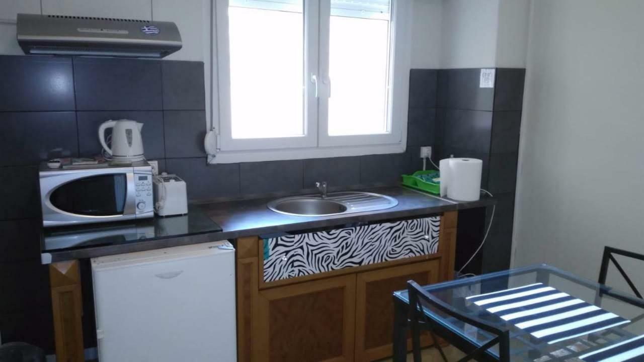 Prime Location Bright Studio City Center Super 5G Wifi 200Mbps With32"Tv Салоніки Екстер'єр фото